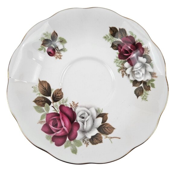 Royal Albert Bone China England Rose Design Tea Cup Saucer Set Gold Trim - Picture 4 of 11